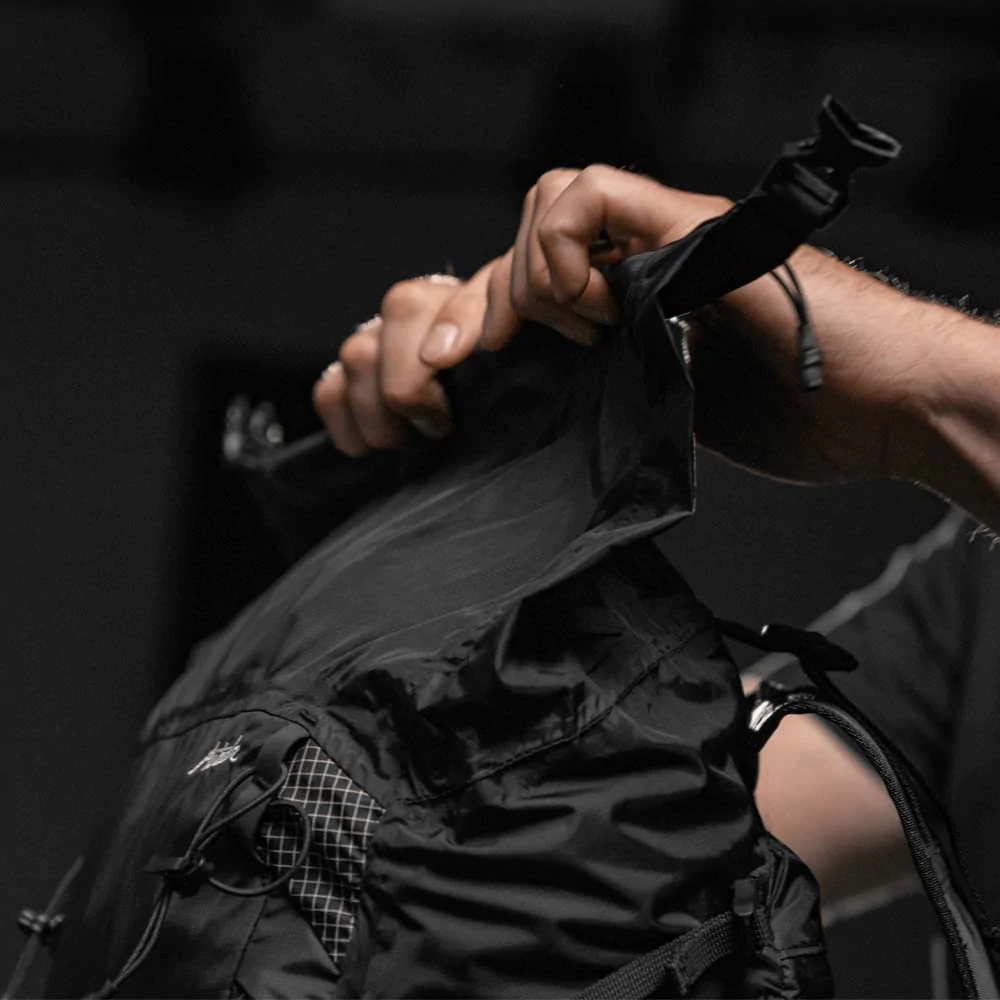 Matador Freerain22 Waterproof Packable Backpack - Image 13