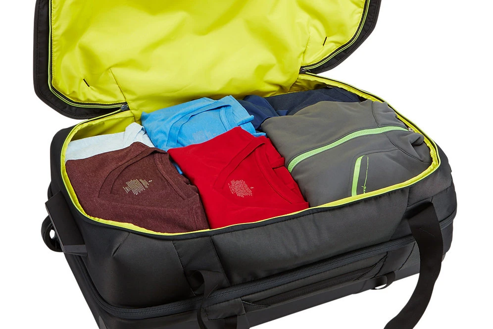 Thule Subterra Wheeled Duffel 70cm/28" - Image 10